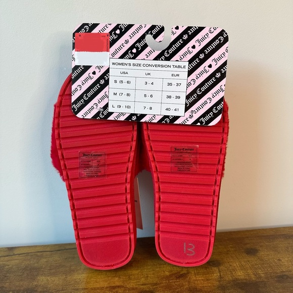New Juicy Couture 7-8 Red Plaid Strawberry Bows Slippers Shoes Faux Fur Soft - Picture 2 of 3